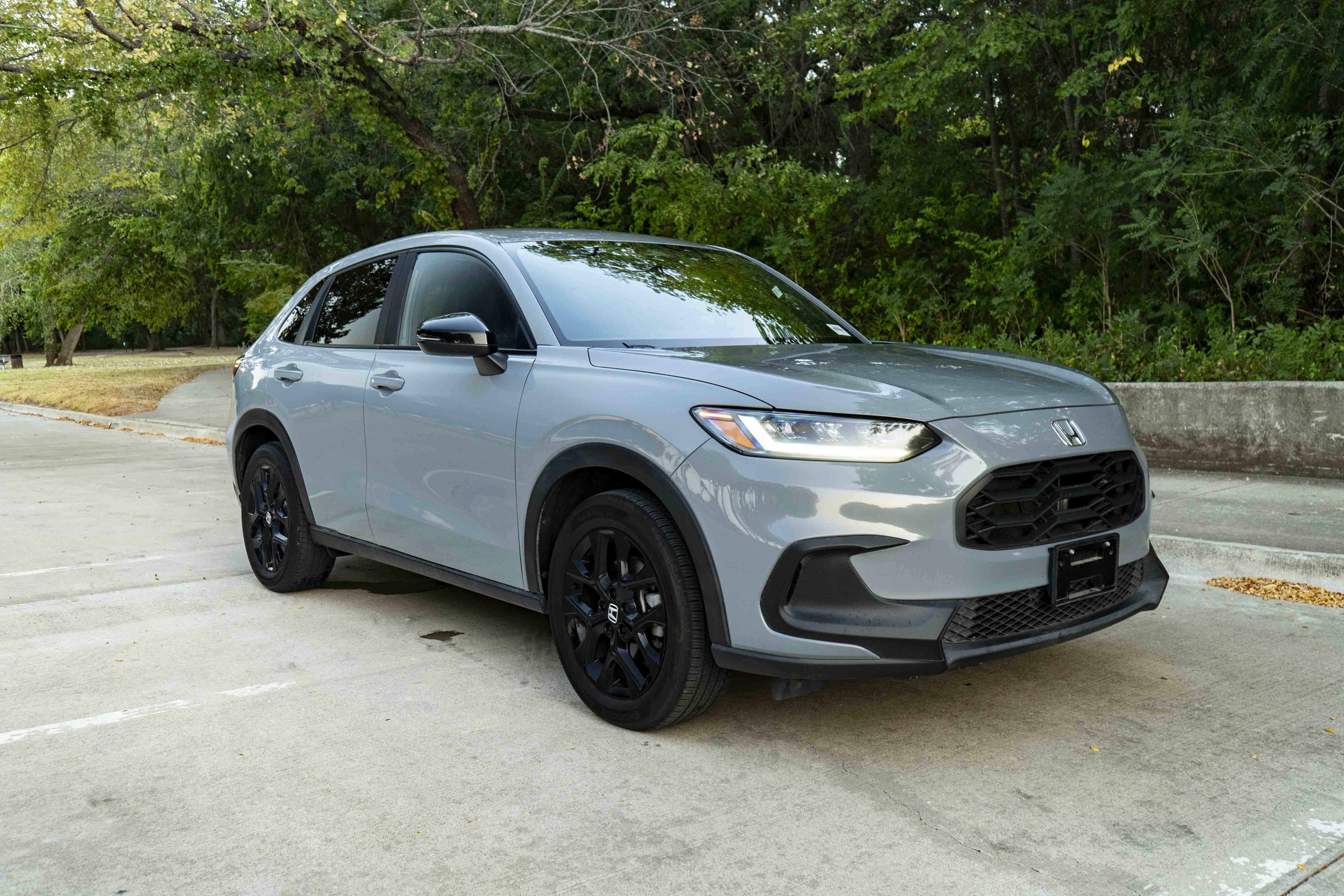 Certified 2025 Honda HR-V Sport image 2