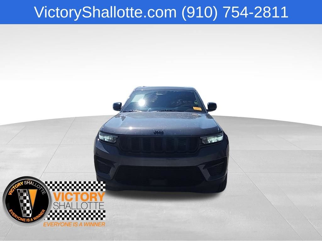 Certified 2023 Jeep Grand Cherokee Altitude AWD/4WD image 16