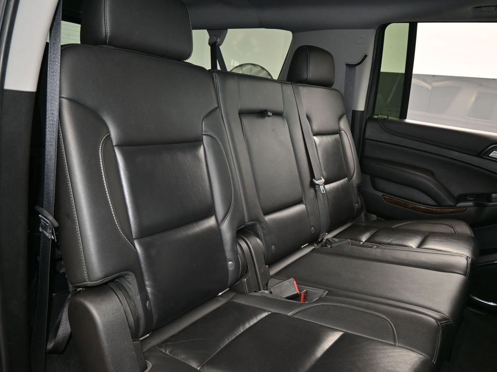 Used 2020 Chevrolet Suburban LT image 45