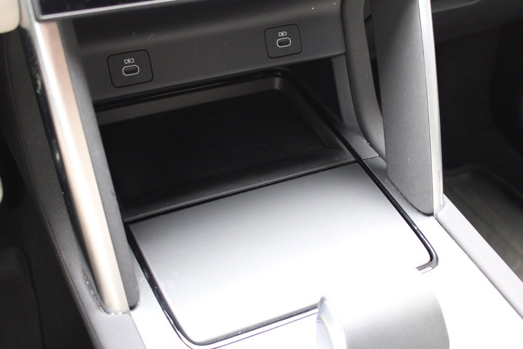 Certified 2024 Land Rover Discovery Sport Dynamic SE image 22