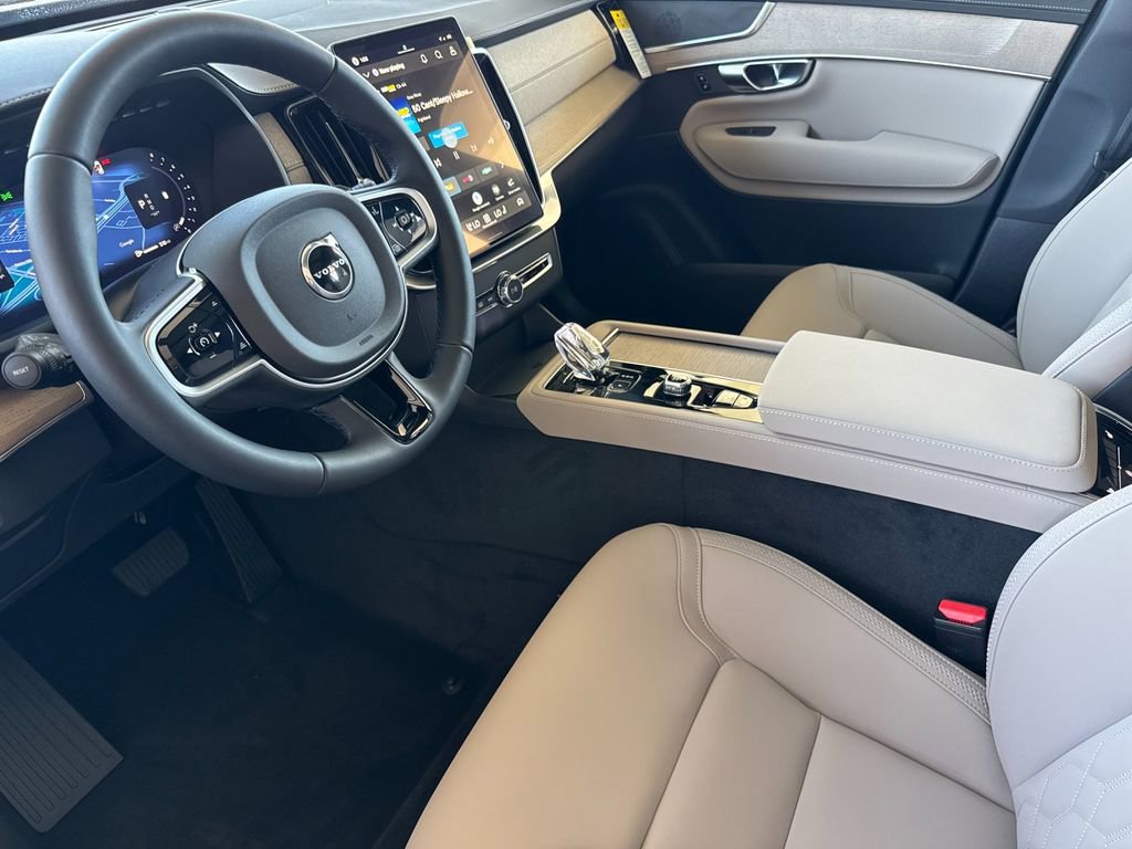 New 2026 Volvo XC90 B5 Core image 9