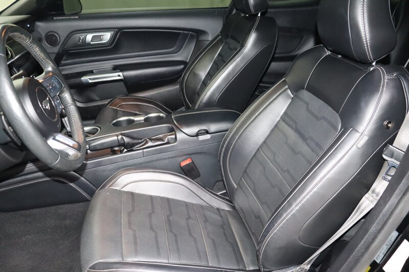 Used 2021 Ford Mustang GT Premium w/ GT Performance Package RWD image 15