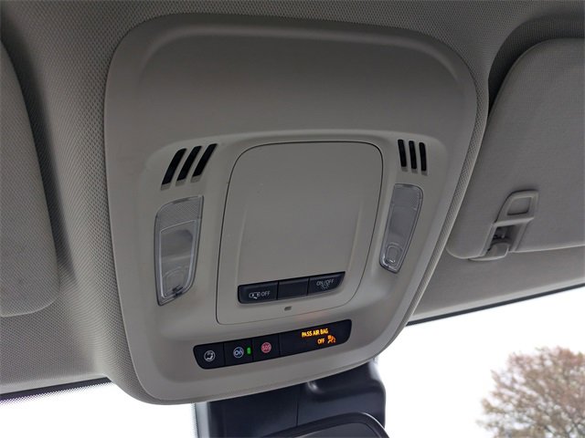 Used 2023 Buick Envision Essence image 22