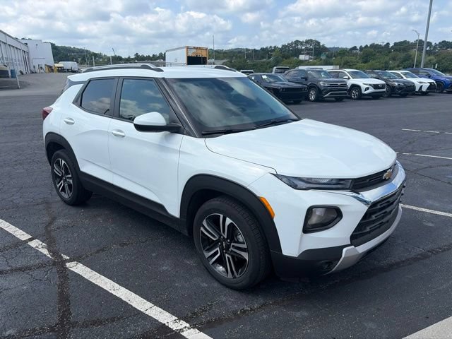 Used 2023 Chevrolet TrailBlazer LT FWD image 4