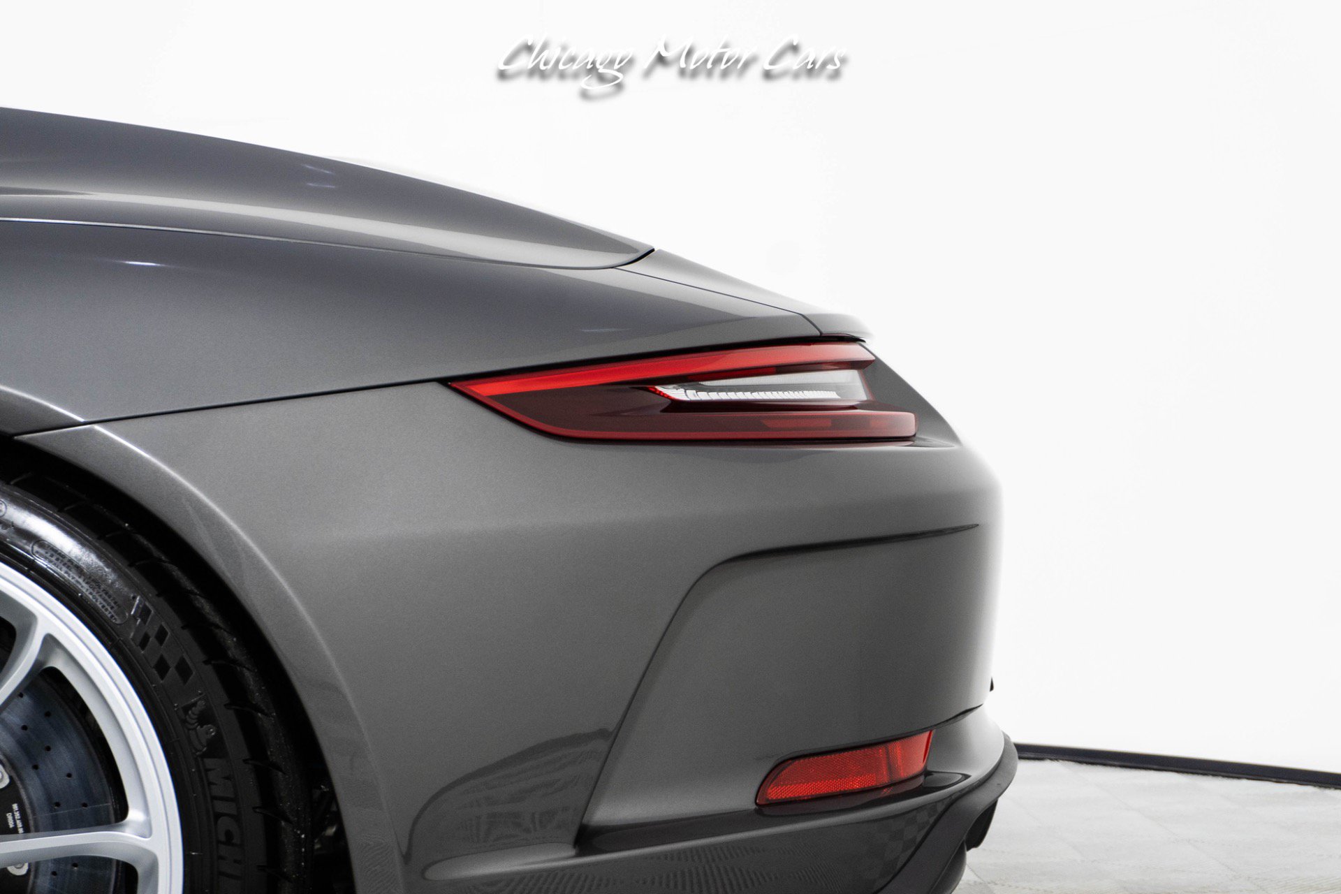 Used 2019 Porsche 911 Speedster RWD image 3
