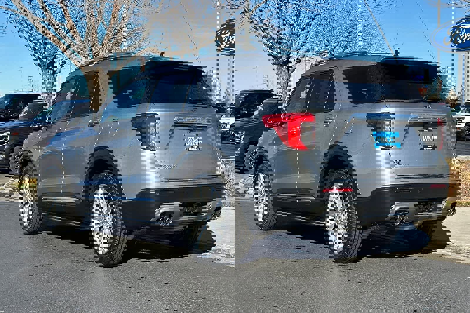 Certified 2023 Ford Explorer Platinum w/ Technology Package image 6