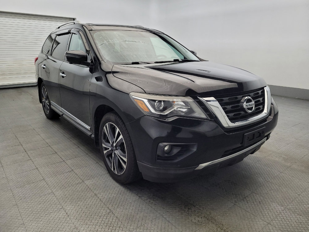 Used 2017 Nissan Pathfinder Platinum w/ Family Entertainment Package AWD/4WD image 13