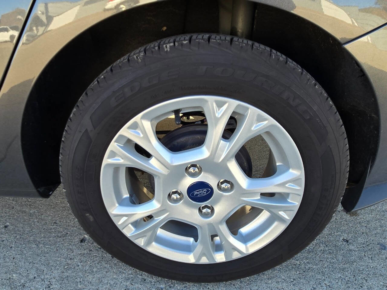 Used 2015 Ford Fiesta SE w/ Comfort Package image 13