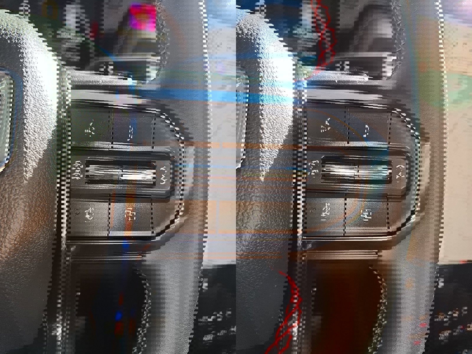 Used 2025 GMC Yukon AT4 Ultimate w/ LPO, Floor Liner Package image 24