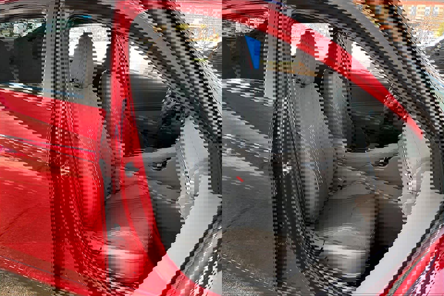 Used 2025 Hyundai Elantra Sport image 9