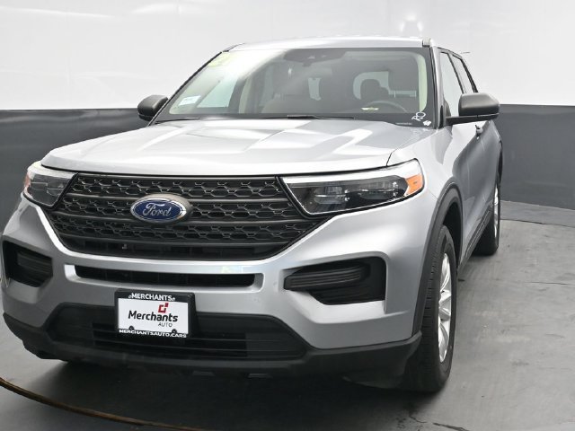 Used 2021 Ford Explorer 4WD image 2