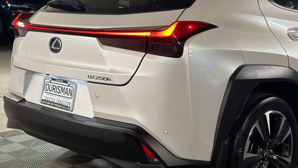 Used 2021 Lexus UX 250h w/ Premium Package AWD/4WD image 9