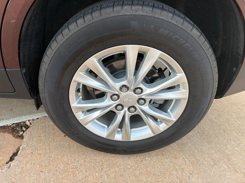 Certified 2023 Cadillac XT5 Luxury FWD image 5