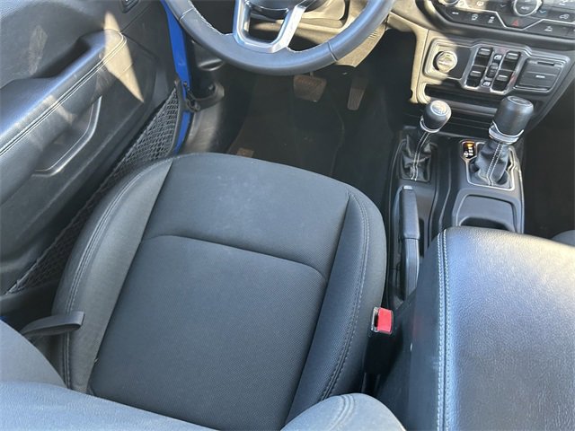 Used 2023 Jeep Wrangler Sahara image 14