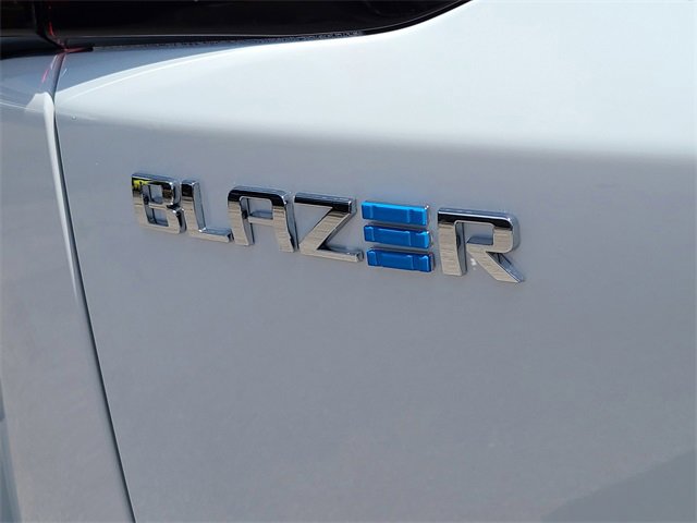 New 2025 Chevrolet Blazer EV LT image 9