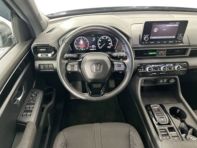 Used 2025 Honda Pilot Sport image 10