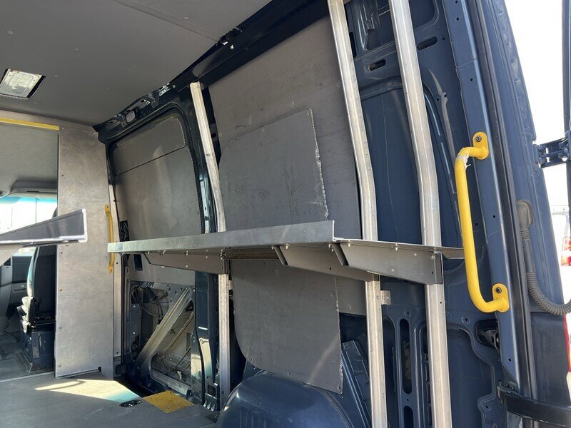Used 2018 Mercedes-Benz Sprinter 2500 image 10