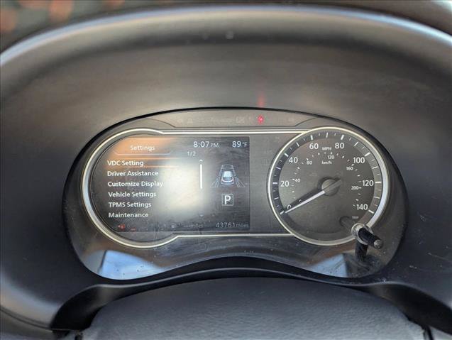 Used 2020 Nissan Kicks SR w/ SR Premium Package FWD image 11