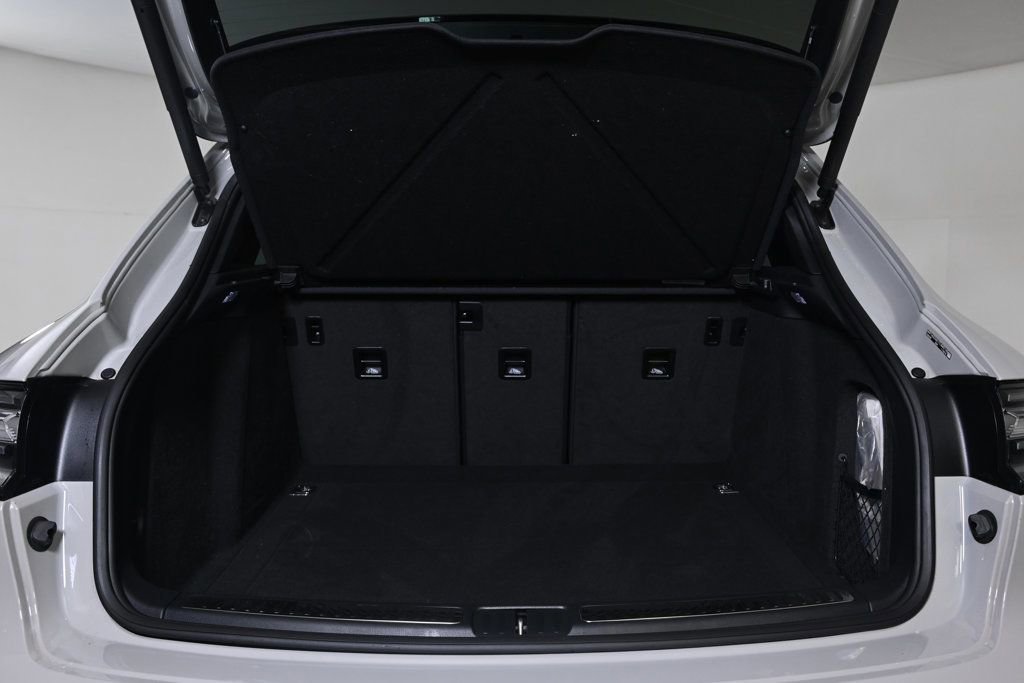 Certified 2026 Porsche Macan S image 30