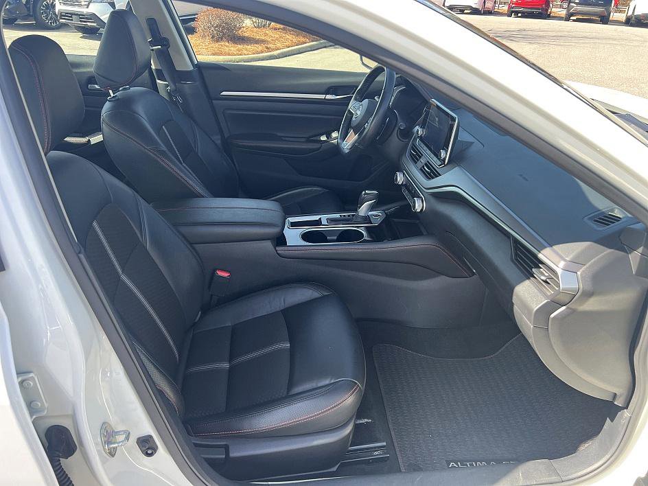 Certified 2024 Nissan Altima 2.5 SR image 17