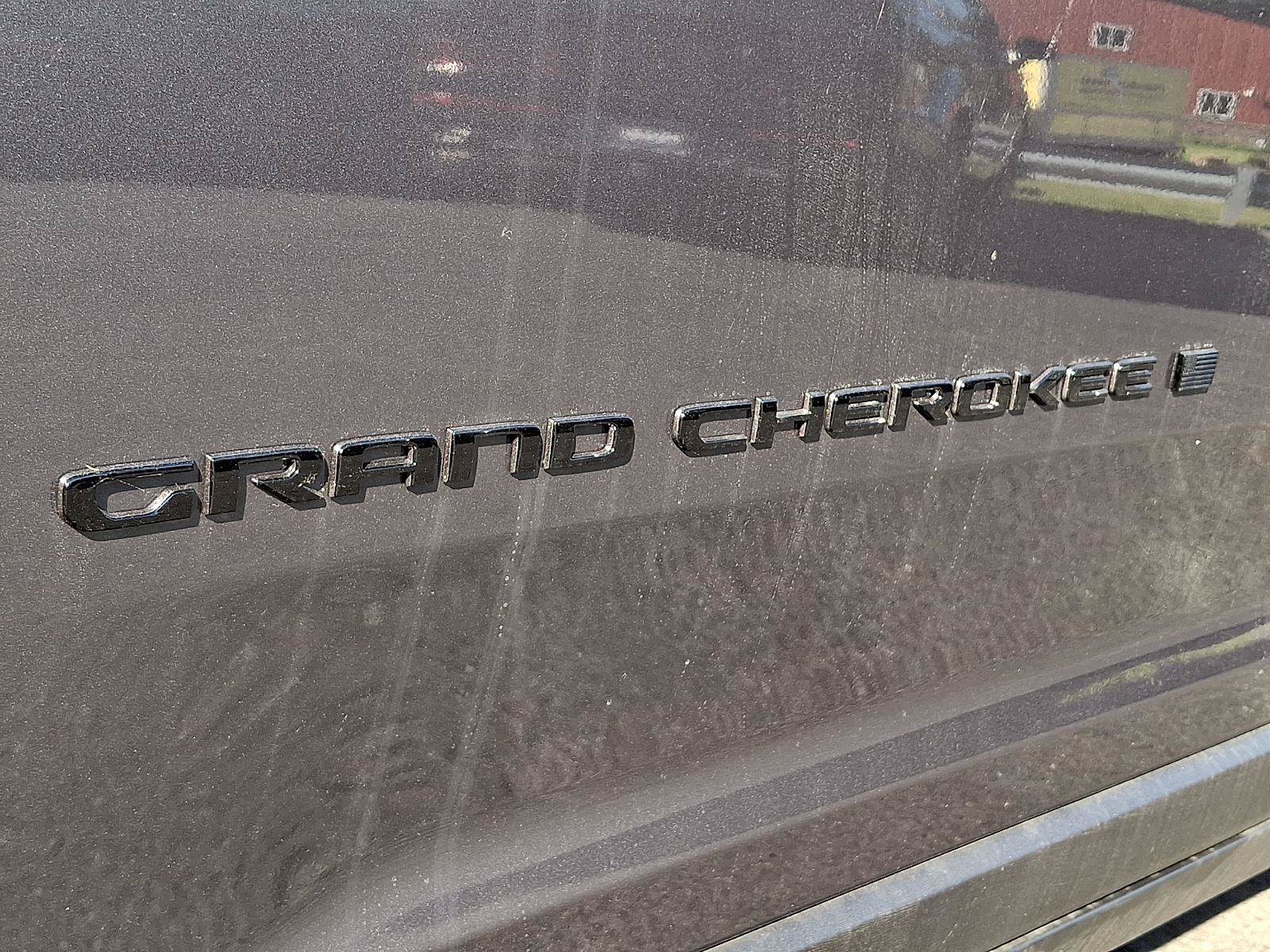 New 2025 Jeep Grand Cherokee Limited w/ MOPAR Finishing Package AWD/4WD image 20