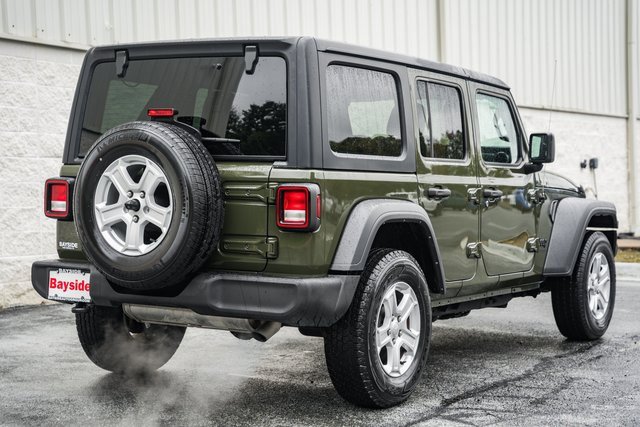 Used 2022 Jeep Wrangler Unlimited Sport image 9