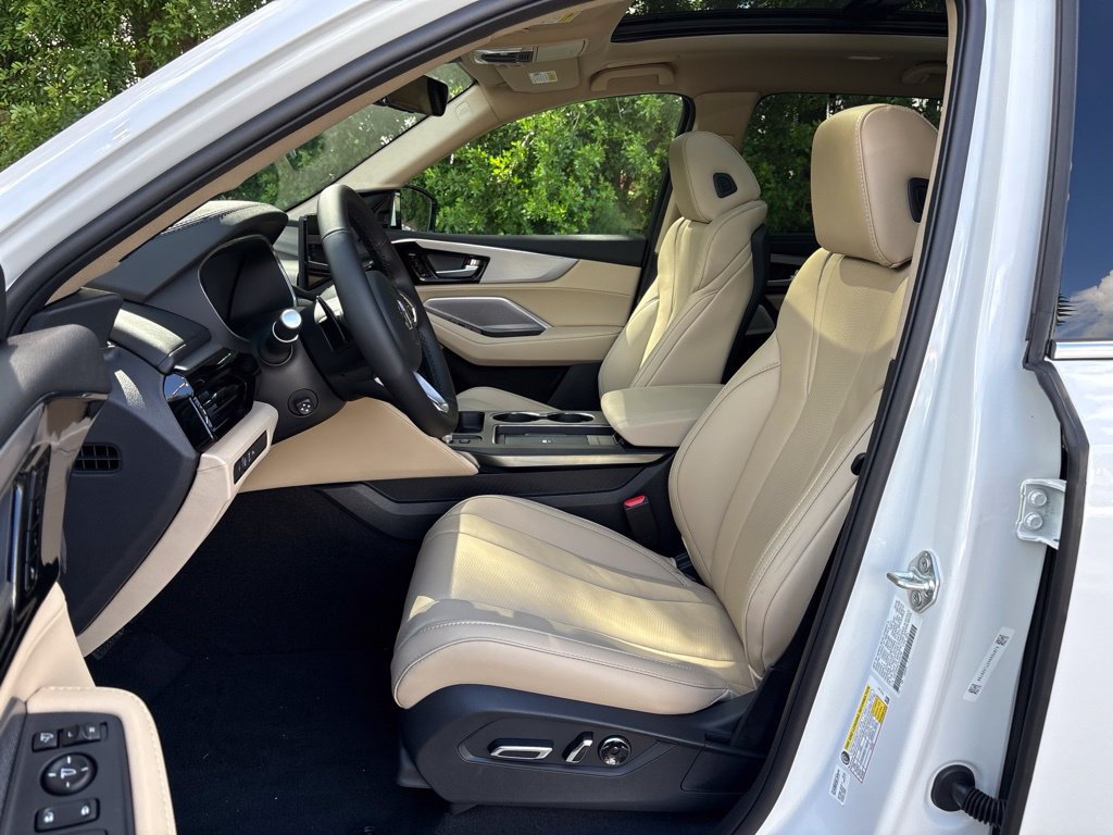 New 2026 Acura MDX w/ Technology Package FWD image 14