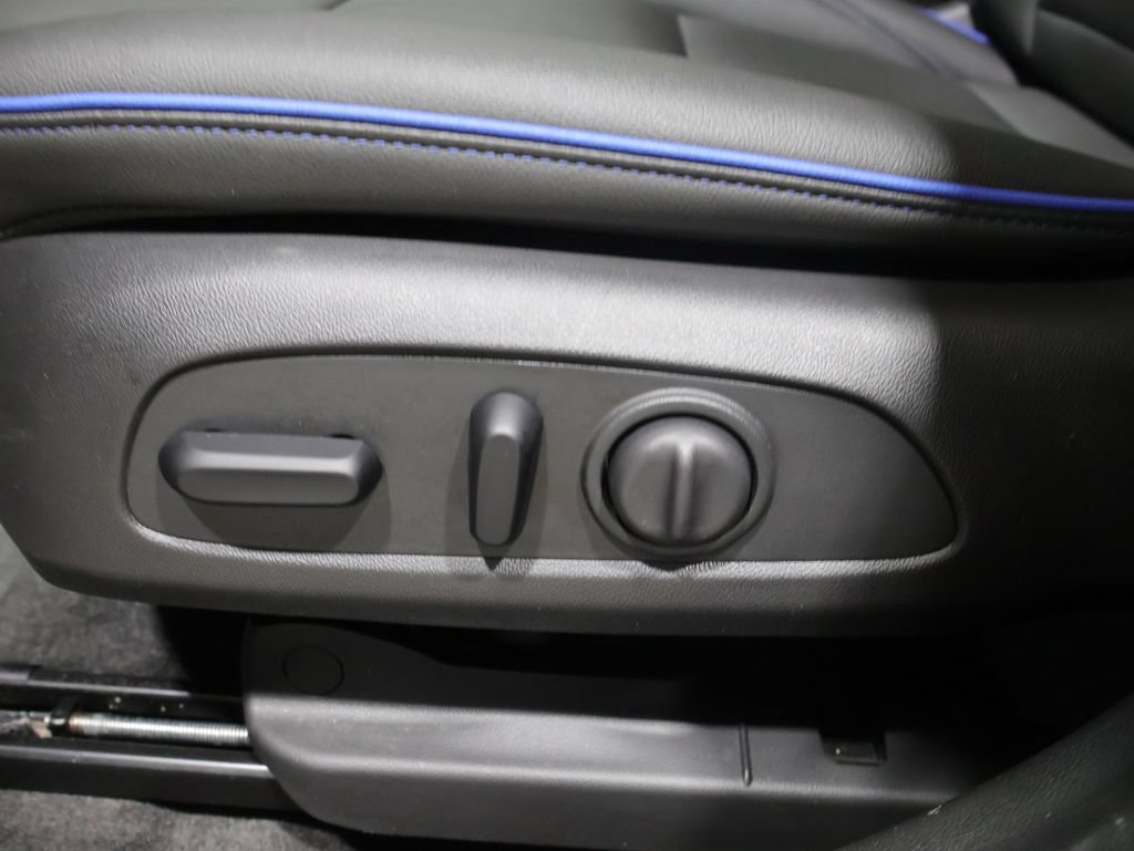 Used 2024 Buick Envista Sport Touring w/ Convenience I Package FWD image 13
