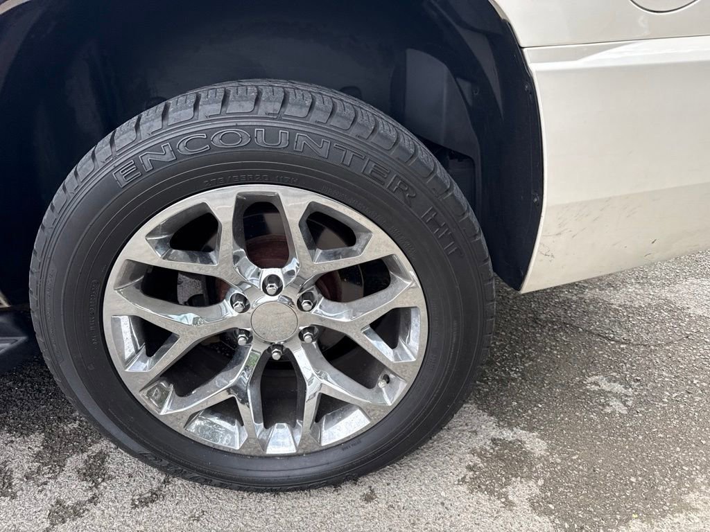 Used 2013 Chevrolet Tahoe LTZ AWD/4WD image 9