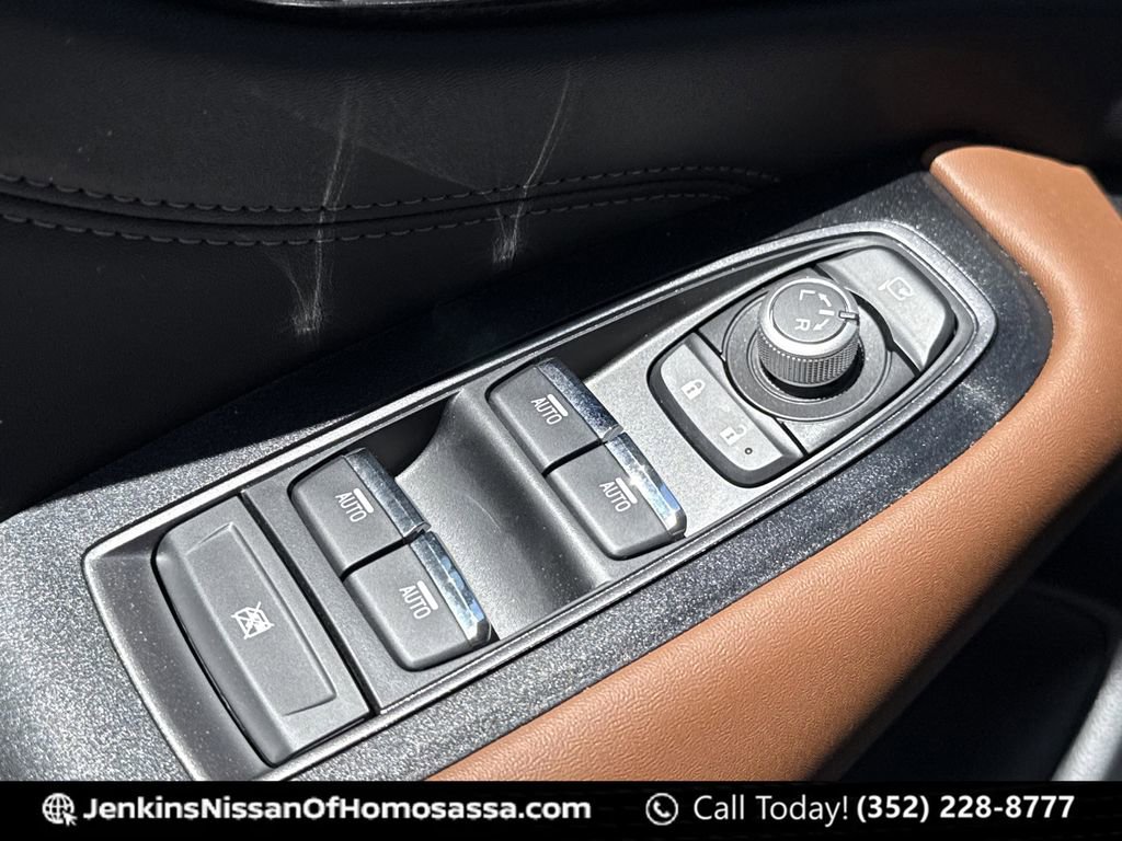 Used 2025 Subaru Outback Touring XT image 31