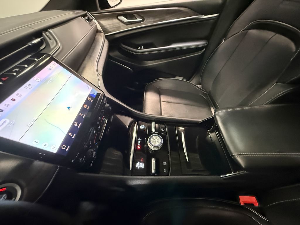 Used 2024 Jeep Grand Cherokee L Overland w/ Trailer Tow Package image 86