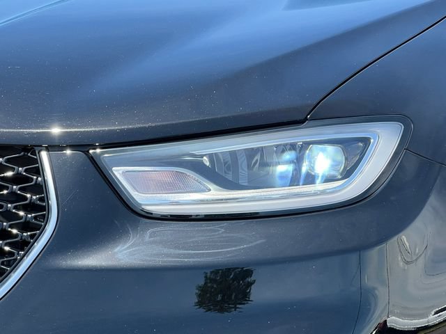 Used 2025 Chrysler Pacifica Pinnacle w/ Trailer Tow Group AWD/4WD image 50