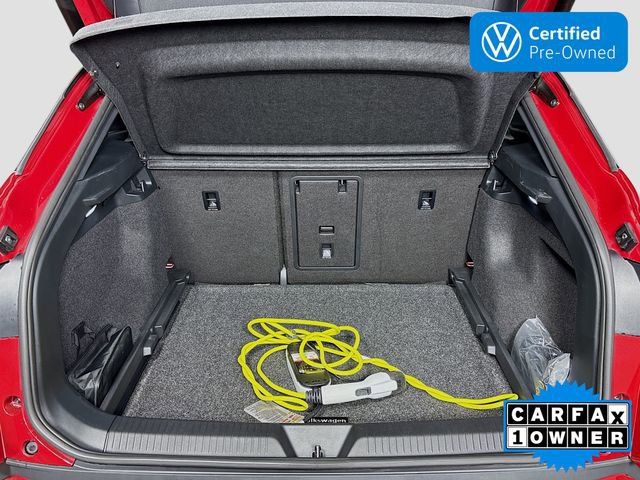 Certified 2021 Volkswagen ID.4 Pro S w/ Gradient Package image 28