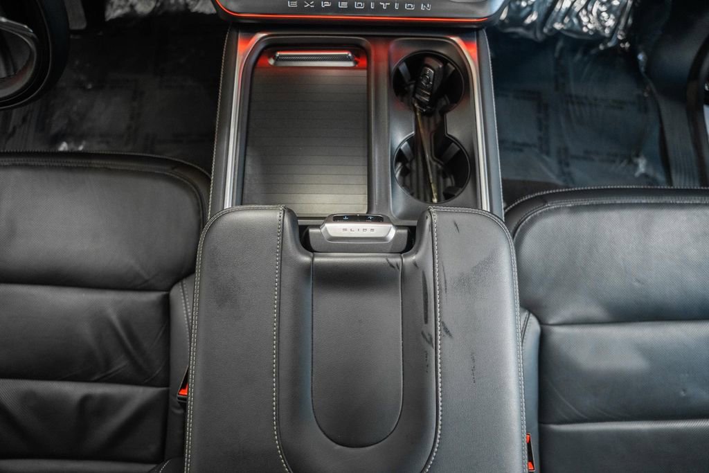Used 2025 Ford Expedition Max Platinum AWD/4WD image 38