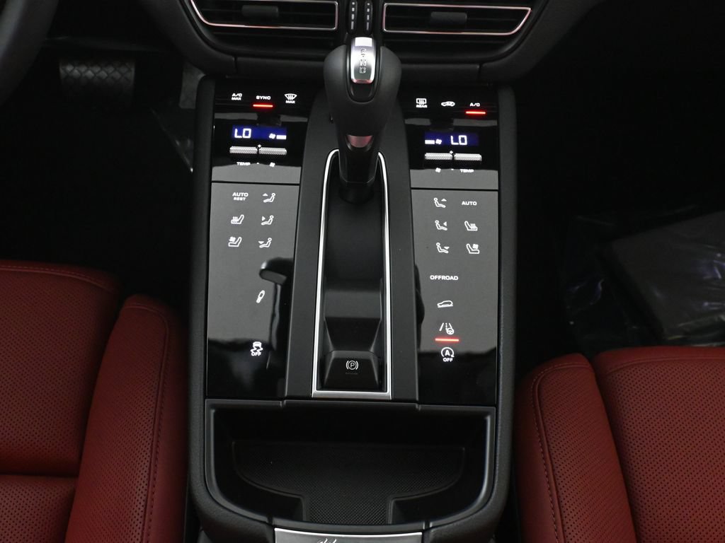 New 2026 Porsche Macan S AWD/4WD image 23