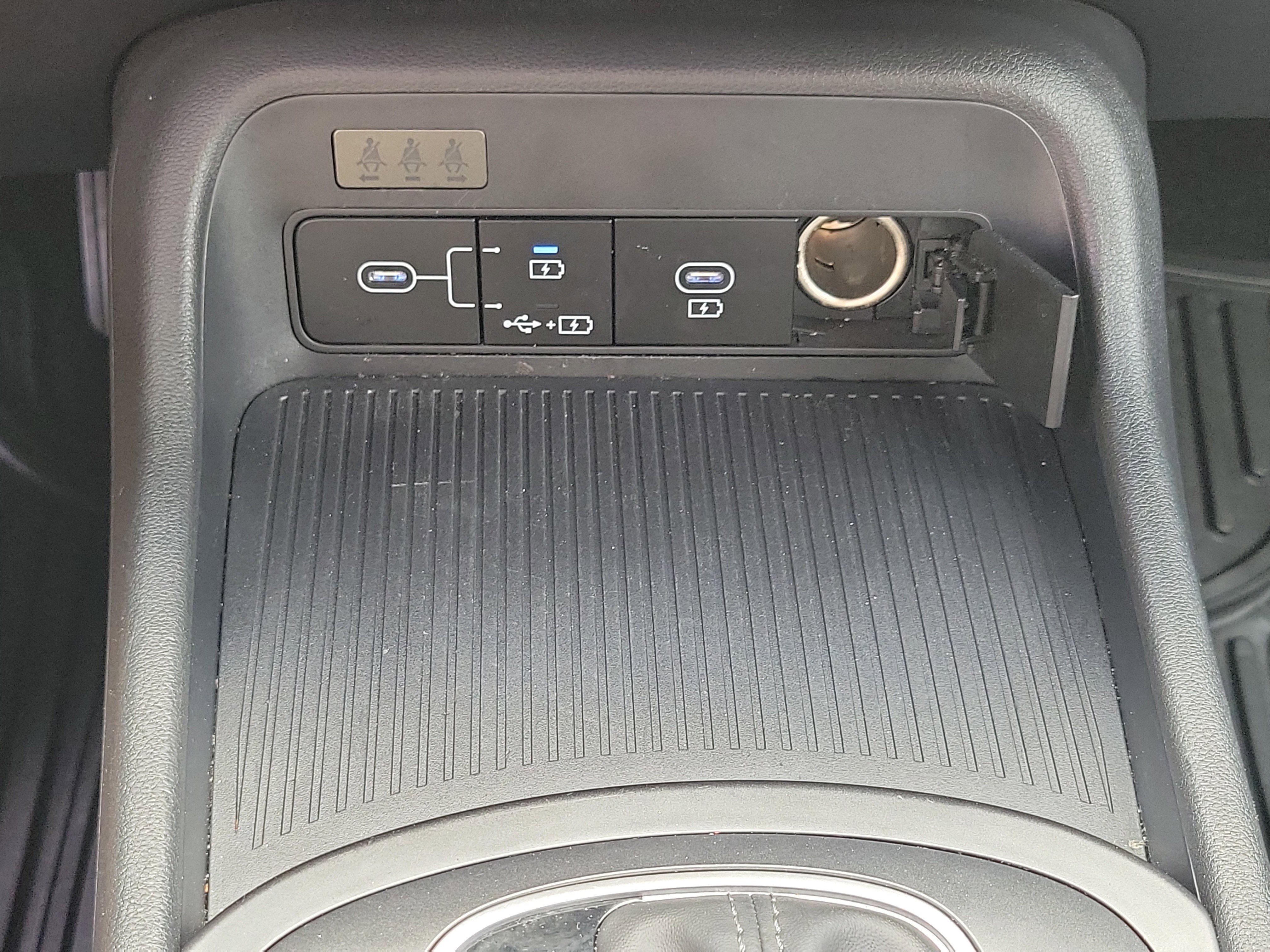 Used 2024 Hyundai Kona SEL image 29