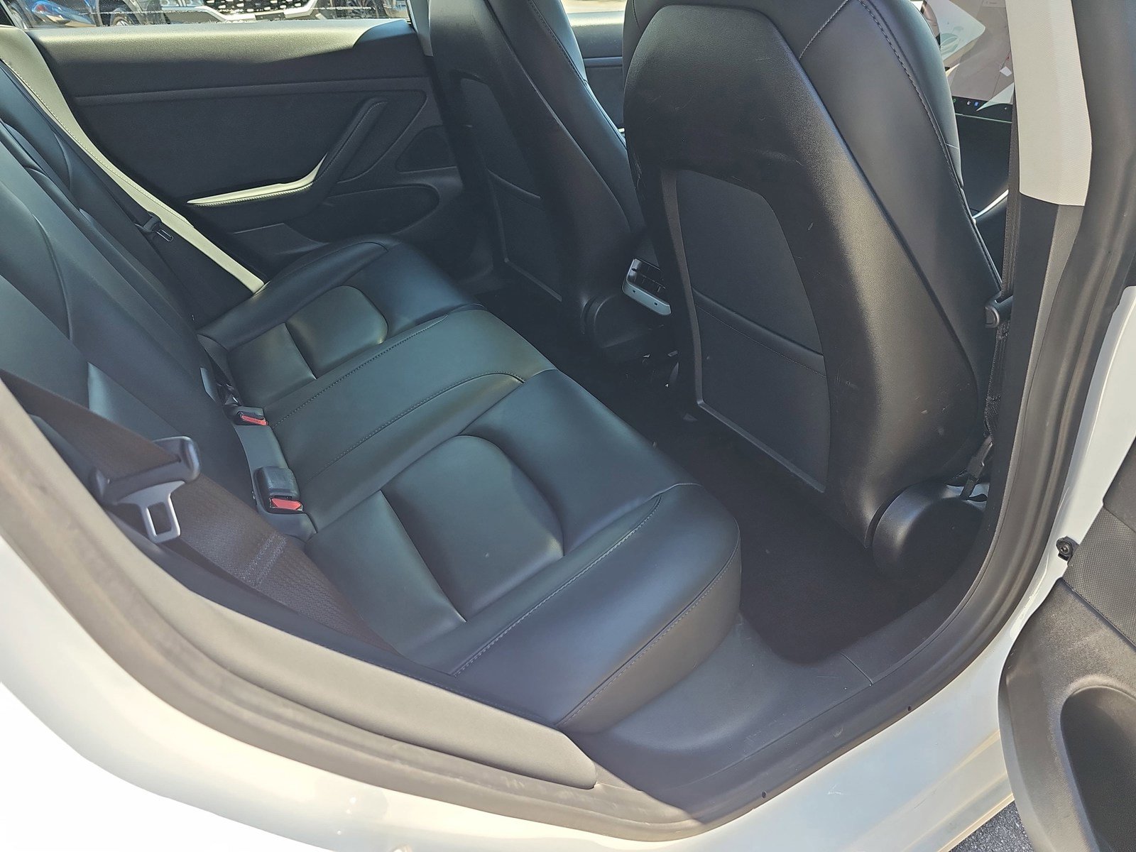 Used 2020 Tesla Model 3 Standard Range Plus RWD image 12