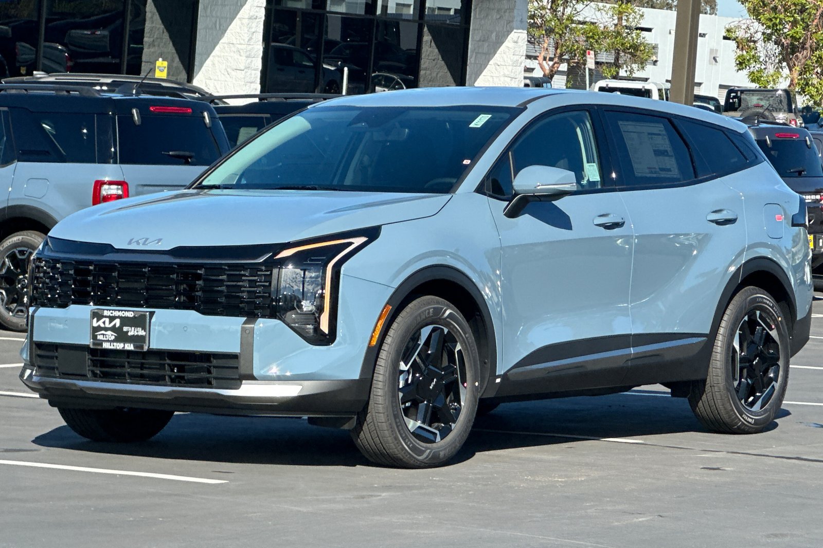 New 2027 Kia Sportage S FWD image 8