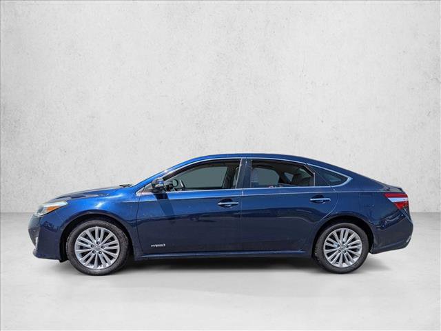 Used 2013 Toyota Avalon Limited FWD image 2