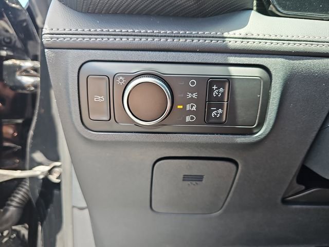 Used 2025 Ford Mustang Premium RWD image 24