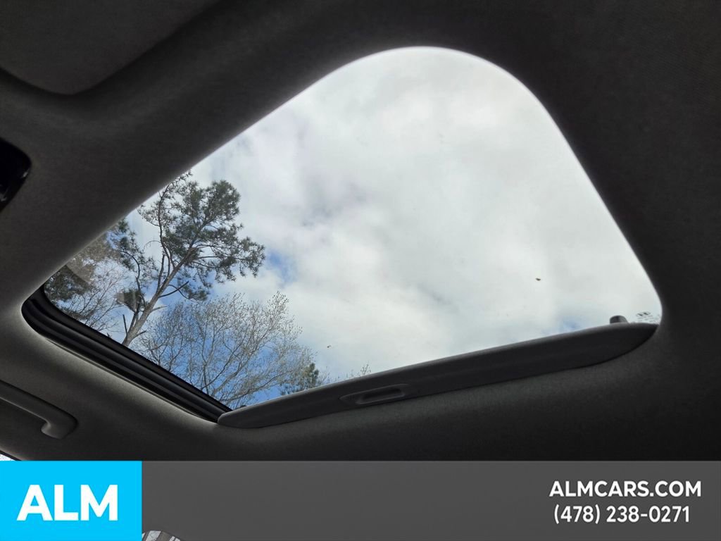 Used 2024 Hyundai Santa Fe Limited image 16