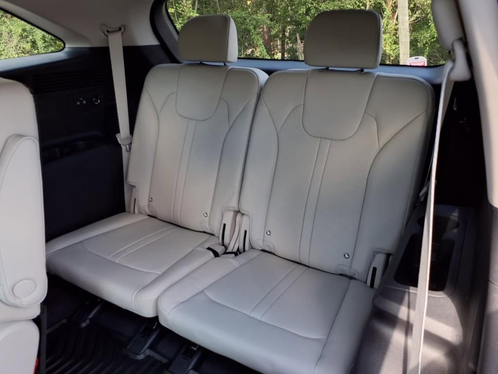 New 2025 Kia Sorento EX image 10