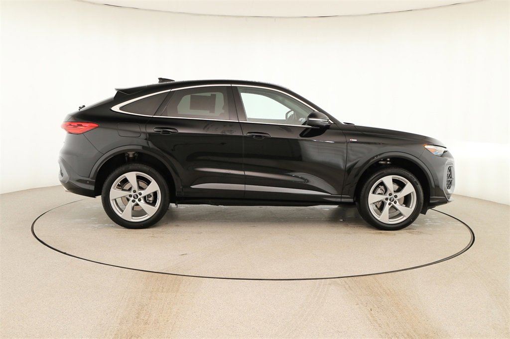 New 2025 Audi Q5 Premium Plus image 8