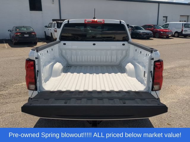 Used 2025 Chevrolet Colorado Trail Boss AWD/4WD image 39