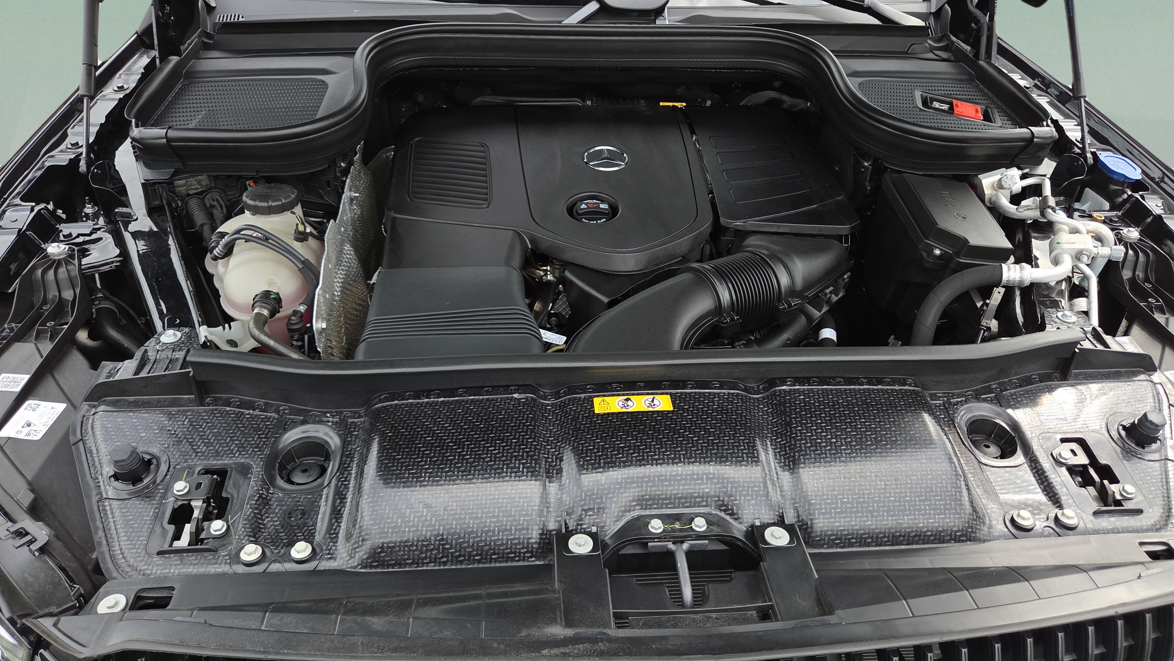 Used 2025 Mercedes-Benz GLE 450e 4MATIC image 19