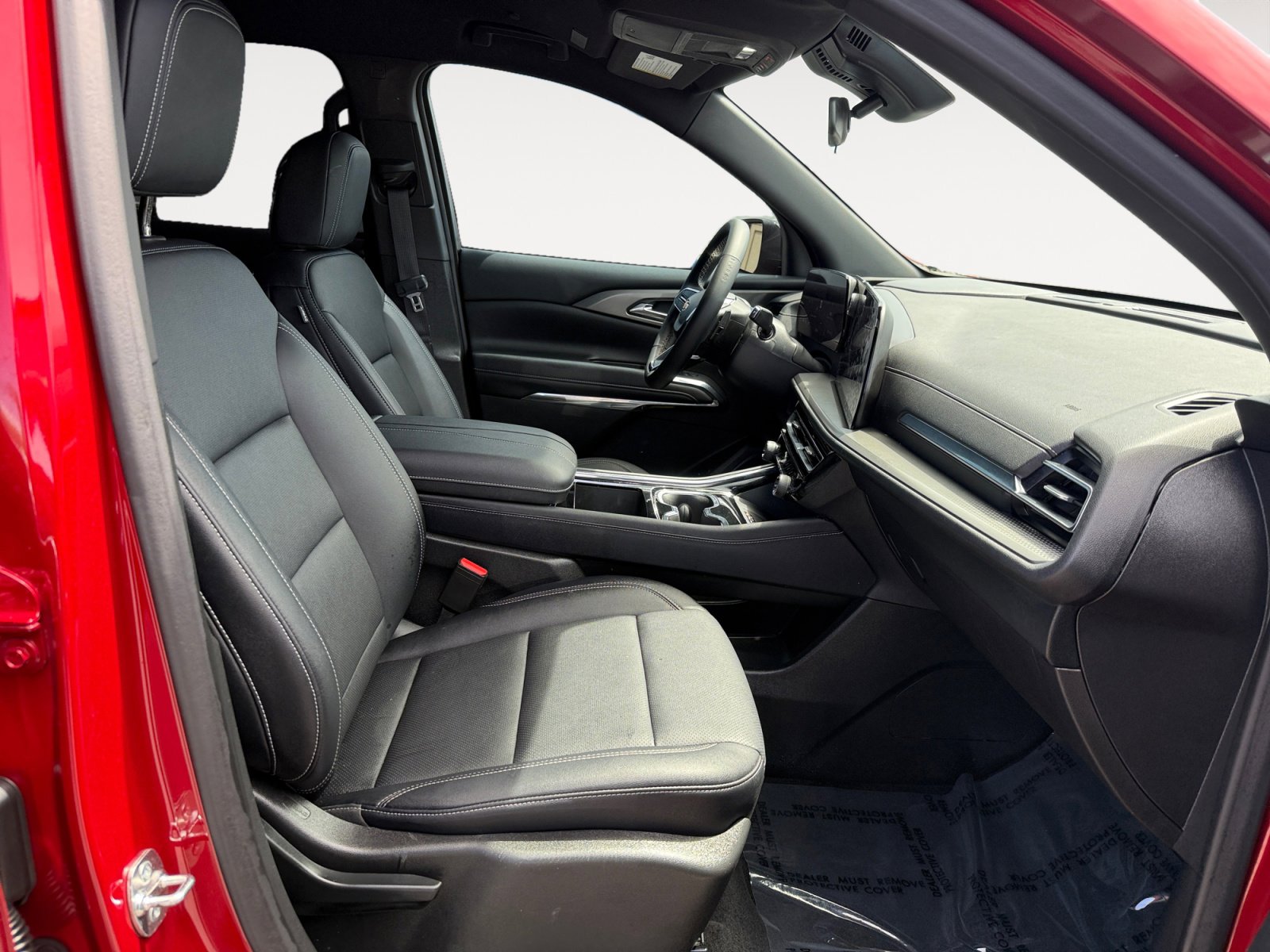 Used 2025 Chevrolet Traverse LT AWD/4WD image 19
