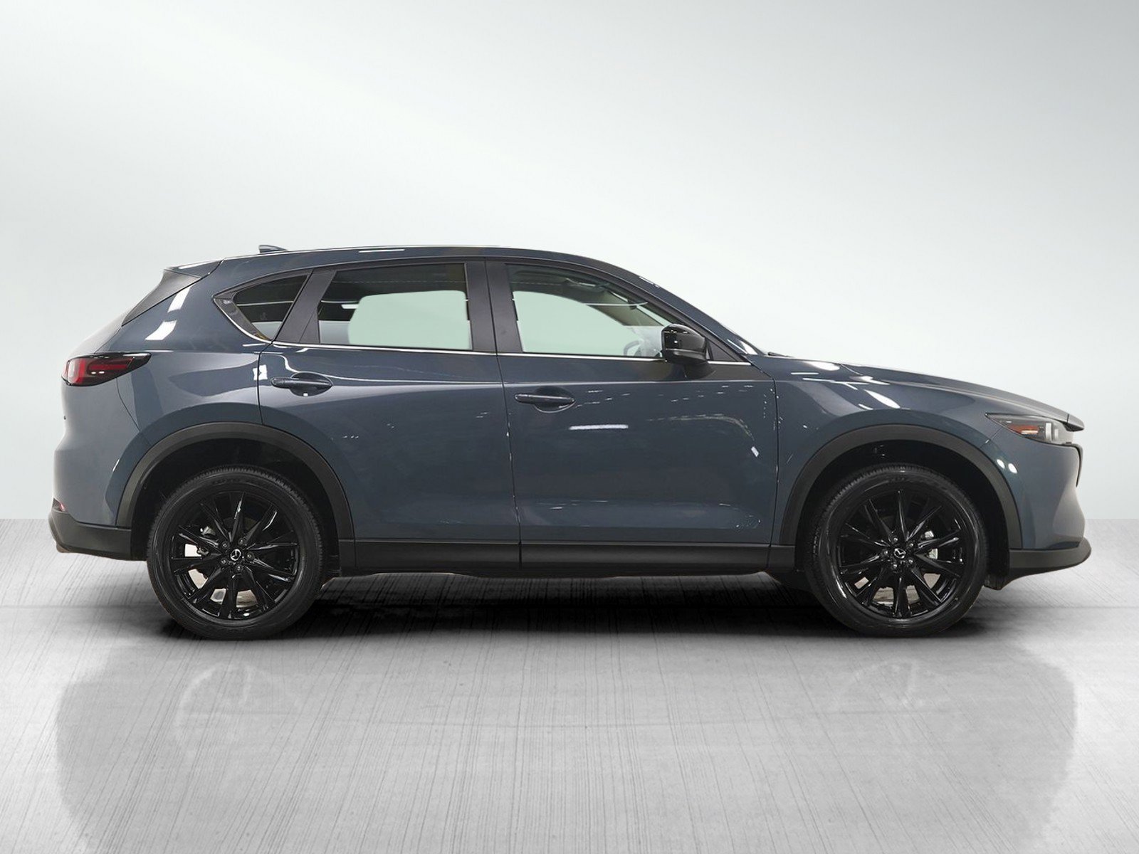 Certified 2025 MAZDA CX-5 Carbon Edition image 6
