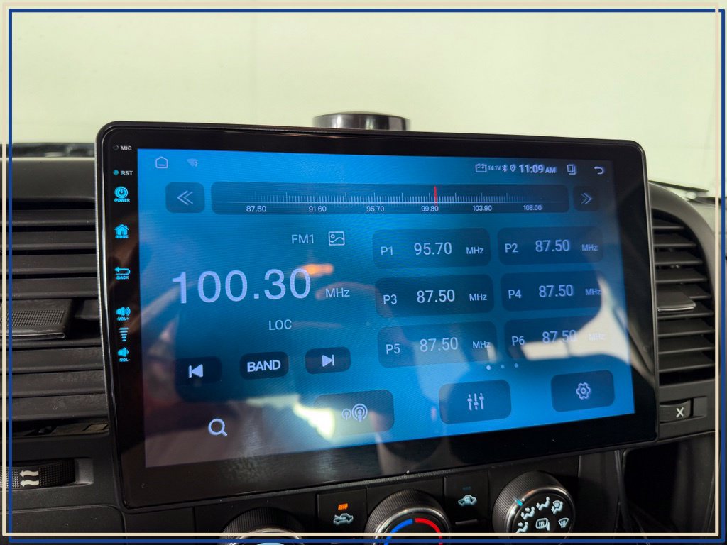 Used 2013 Chevrolet Silverado 2500 LT AWD/4WD image 19