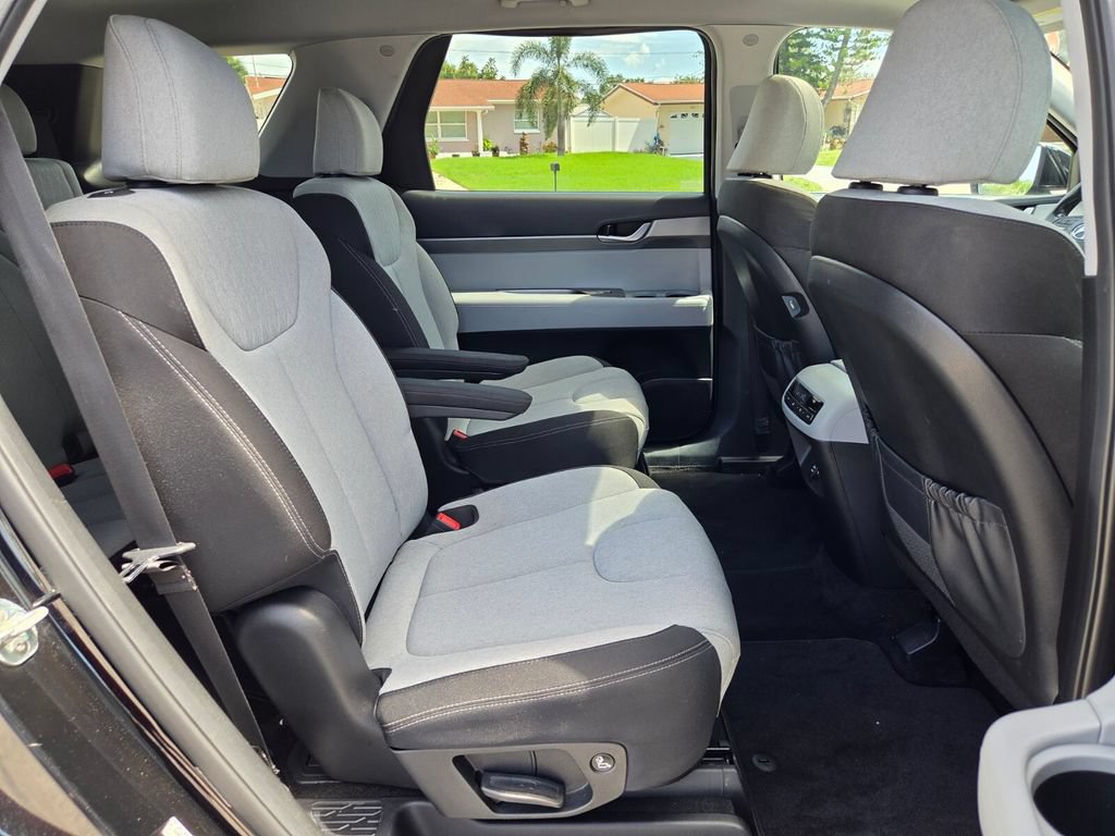 Used 2020 Hyundai Palisade SEL FWD image 17