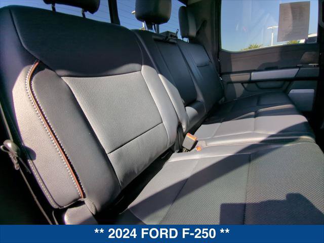 Used 2024 Ford F250 Lariat w/ Lariat Ultimate Package AWD/4WD image 23